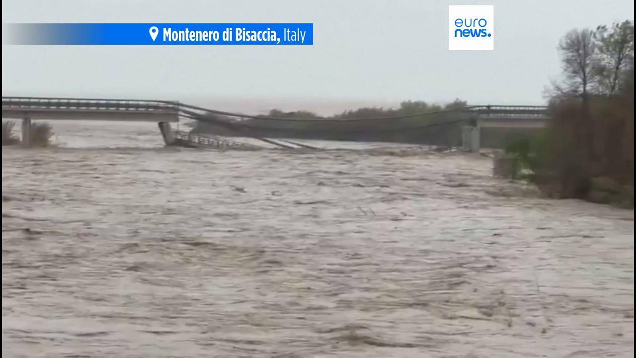 Video thumbnail for Severe snow and floods in Italy leave residents trapped and damage infrastructure