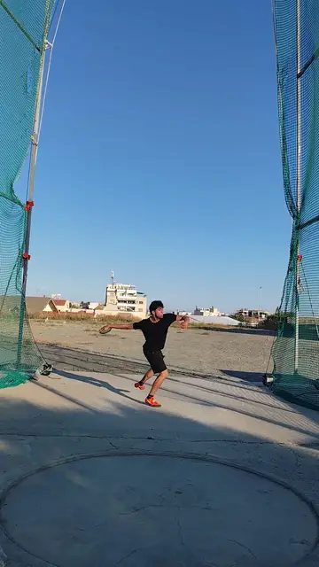 Video thumbnail for Training throw