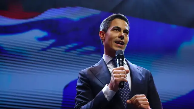 'Video thumbnail for Historic tie in Dutch election leaves political landscape polarised'