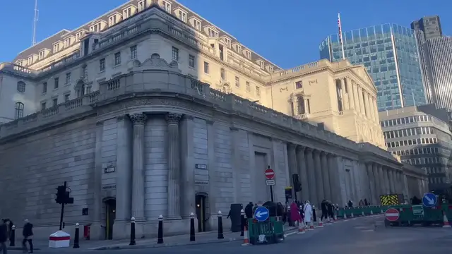 Video thumbnail for US: Bank of England freezes rates as US-Iran truce eases oil shock fears.