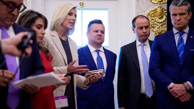 Video thumbnail for Trump’s new intelligence chief starts purge of agency workforce