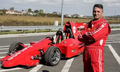 'Video thumbnail for A Supercar Enthusiast Self-Builds A Formula 1 Car'
