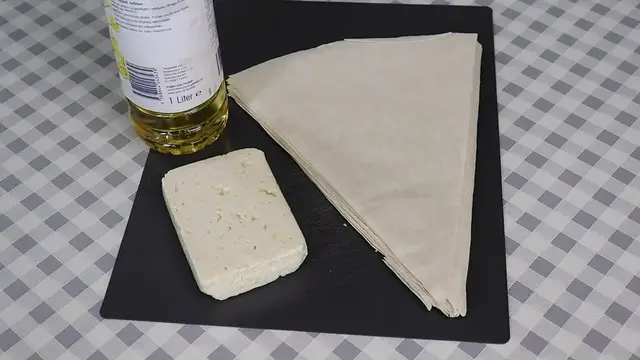 'Video thumbnail for Vorsicht‼️ Macht süchtig🤣‼️ Knusprige Blätterteigröllchen✅Nur 3 Zutaten😋'