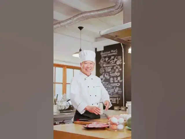 'Video thumbnail for Marina Bay Sands Restaurants – Celebrity Dining & Rooftop Bars in Singapore'