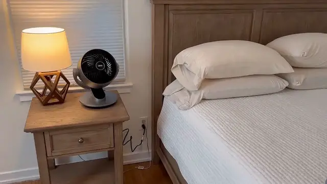 Video thumbnail for Dreo Smart Desk Fan Compact, Sleek Fan with a Touchscreen!