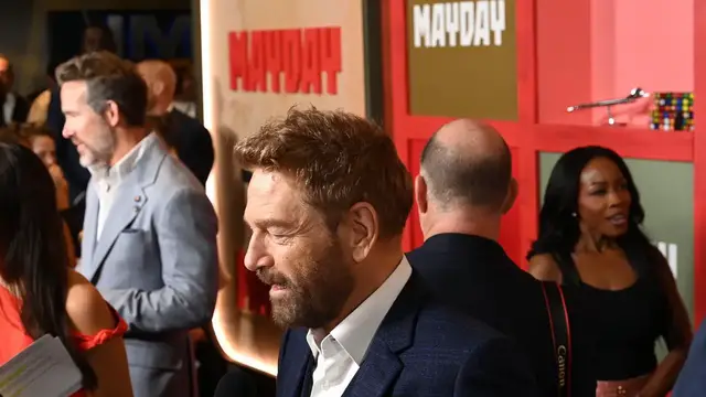 Video thumbnail for "NY: Apple Original Films' "Mayday" New York Premiere - Arrivals" 6.