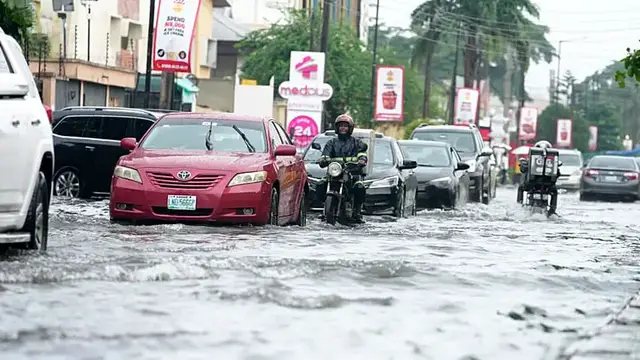Video thumbnail for Nigeria issues flood alert for 14 states as rainy season intensifies