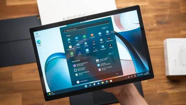 Video thumbnail for Xiaomi Book S 12.4 Windows Tablet Unboxing & Hands On