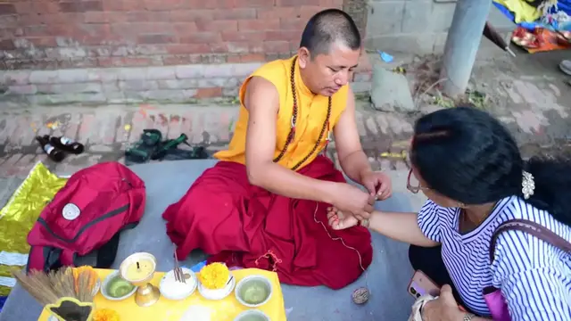 Video thumbnail for Nepal: Nepal marks Janaipurnima festival amid floods.