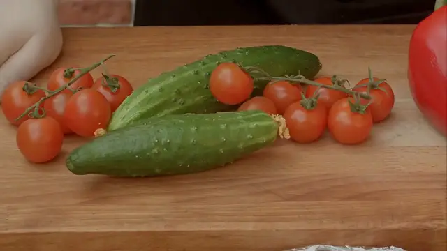 Video thumbnail for A Delectable Cauliflower and Broccoli Salad with Honey-Soy Dressing