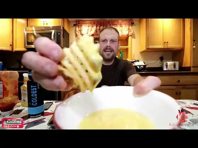 'Video thumbnail for 7lb Chick Fil A Sandwich And Waffle Fries Challenge'