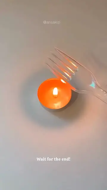 Video thumbnail for Artificial Autumn Leaf with a Plastic Spoon and Fork