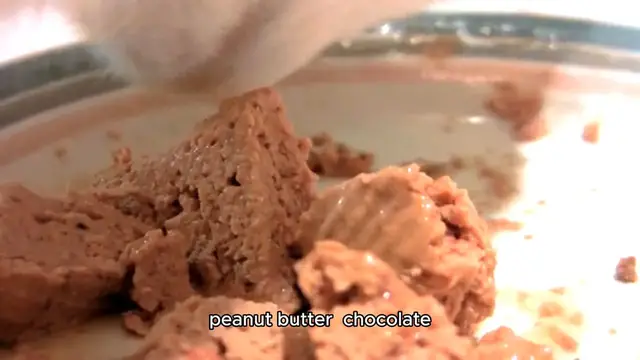 Video thumbnail for muddy buddies recipe