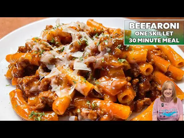 Video thumbnail for EASY BEEFARONI WEEKNIGHT MEAL A Ground Beef & Pasta Dinner