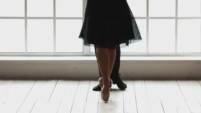 Video thumbnail for Tami Stronach on Why Leaving Hollywood After 'The NeverEnding Story' Was a 'No-Brainer