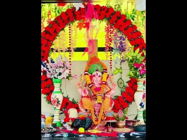 Video thumbnail for Ganpati Aayo Bapa Riddhi Siddhi Layo | @ashvinjoshi1393
