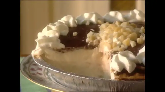 Video thumbnail for 
				 Macadamia Nut Pie