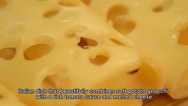 'Video thumbnail for Gnocchi alla Sorrentina'