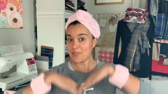 Video thumbnail for DIY Gift Idea Bath Headband, Head Wrap, & Wristbands