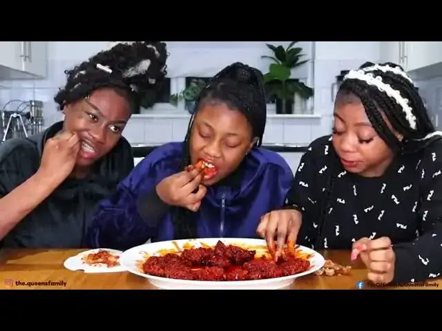 'Video thumbnail for 4X NUCLEAR SPICY CHICKEN WINGS CHALLENGE'