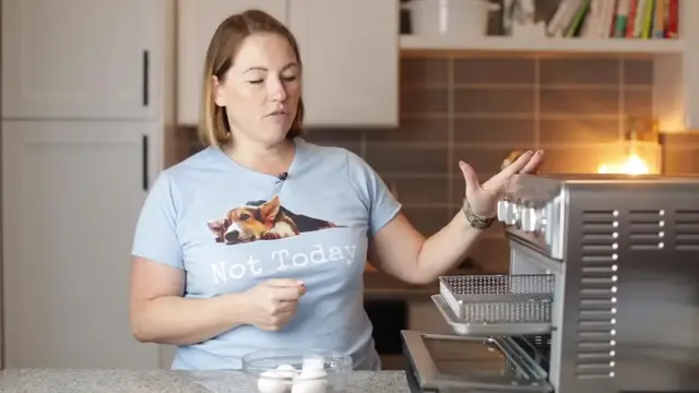 Video thumbnail for Hard Cooked Eggs in the Air Fryer(720P HD)