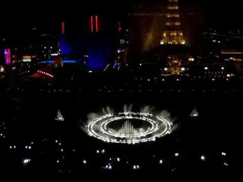 Video thumbnail for Bellagio Las Vegas Fountain Show at Night