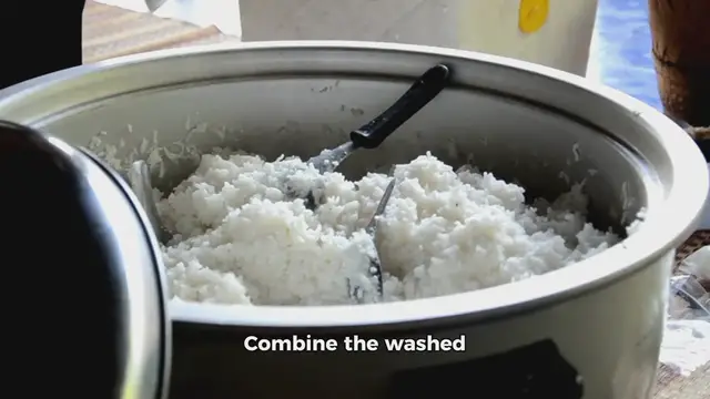Video thumbnail for onigiri recipe