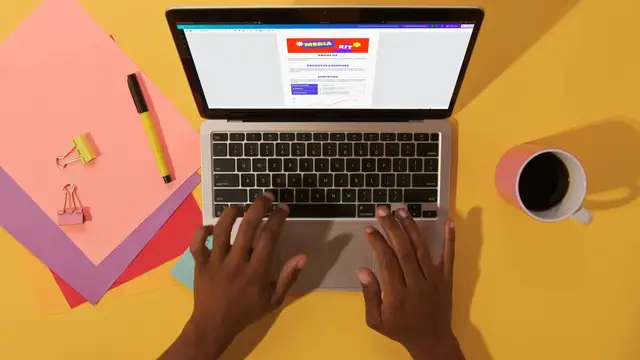 'Video thumbnail for Le Plus Grand Référentiel de Polices Gratuites Comment Trouver et Utiliser les Meilleures Typographies !'