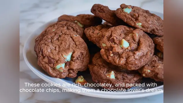 Video thumbnail for hershey's chocolate chocolate chip cookie recipe