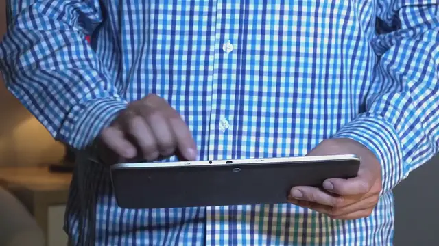 Video thumbnail for iPhone Multitasking Tips for Busy Professionals