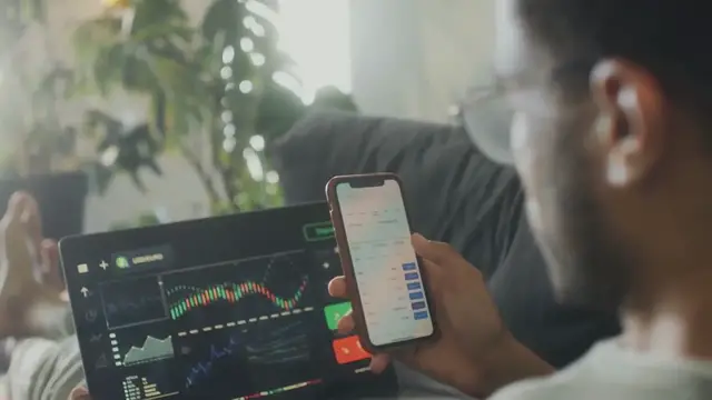 Video thumbnail for Choosing the Right Investment Strategy for You