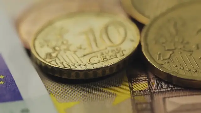 Video thumbnail for Impact of Currency Wars on Finance