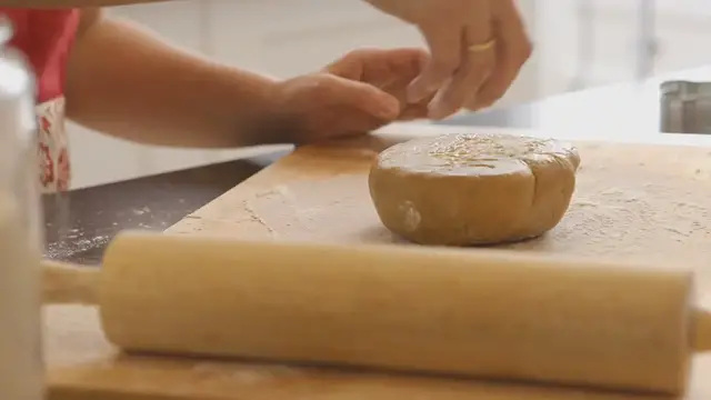 Video thumbnail for Crispy Namak Pare Recipe