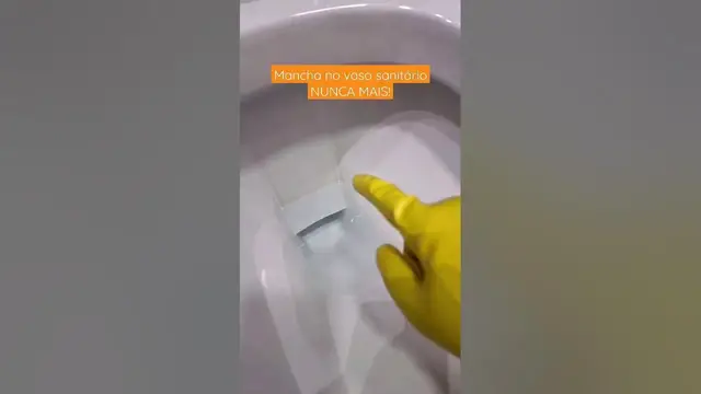 'Video thumbnail for dica de milhões pra tirar mancha amarela do vaso sanitário de vez e deixar branquinho de novo 🤩'