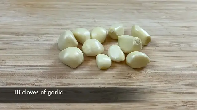 'Video thumbnail for Garlic Noodles Recipe _ Garlicky_ Saucy And Easy Noodles Recipe(720P_HD)'
