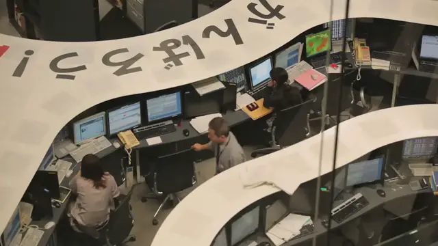 Video thumbnail for Tech Stocks: Caution Amid Corrections