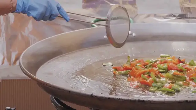 Video thumbnail for Spanish Paella Valenciana with Seafood and Saffron Recipe