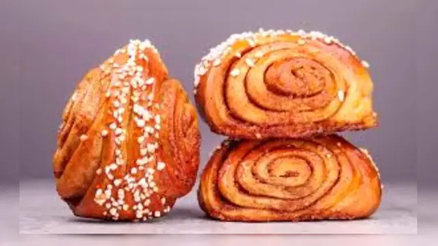 Video thumbnail for Korvapuusti (cinnamon buns) Recipe