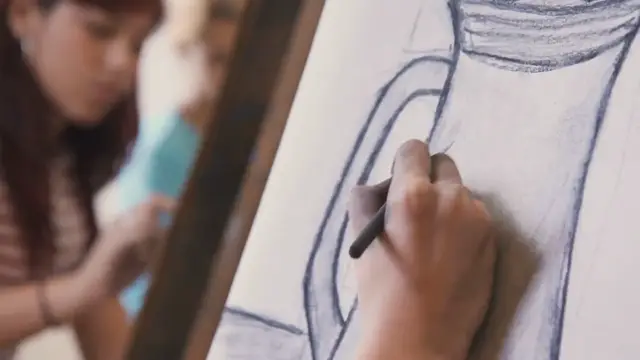 Video thumbnail for Get Creative with Fun Drawing and Coloring Games!