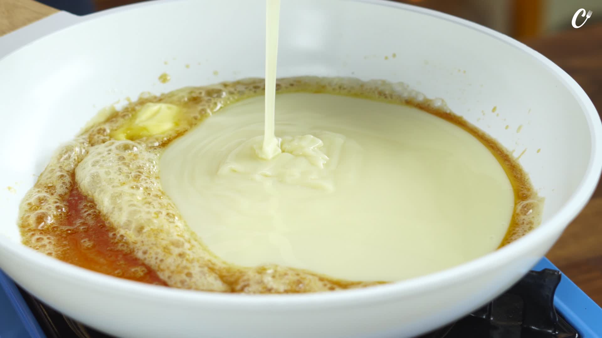 Video thumbnail for Pé de Moça Caseiro com Amendoim Torrado