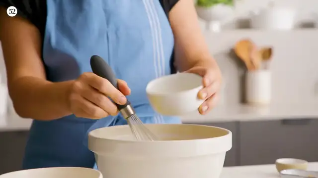 Video thumbnail for Yossy Arefi_s Powdered Donut Snacking Cake _ Recipe(720P_HD)