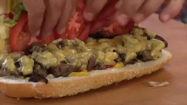 Video thumbnail for Hot Dog Chopped Cheese    New York s Newest Hotdog Debut (720P HD)