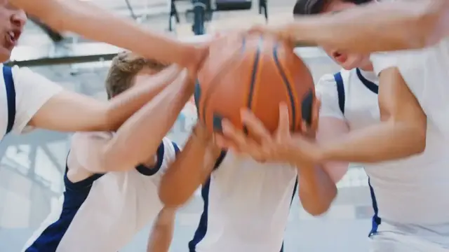Video thumbnail for March Madness in Chicago: A Basketball Spectacle