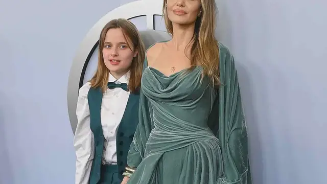 Video thumbnail for Angelina and Vivienne's Matching Tattoos