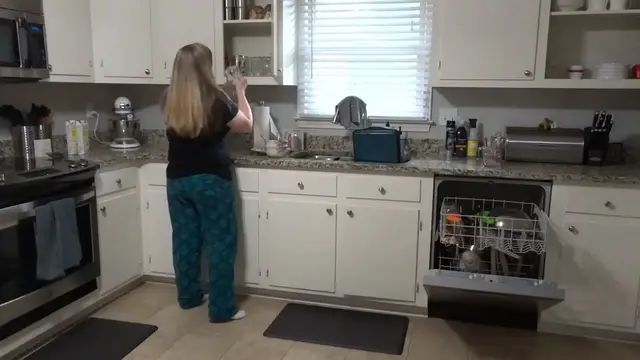 Video thumbnail for Cleaning My Entire House! Speed Clean My Whole House! Cleaning Motivation SAHM