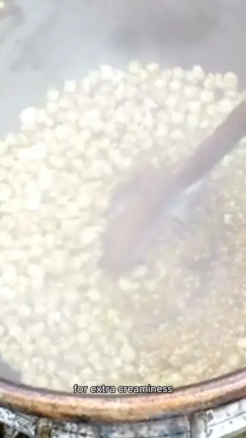 Video thumbnail for Cinnamon Roll Overnight Oats