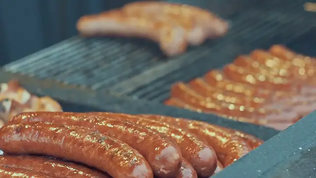 Video thumbnail for Wisconsin Bratwurst: A Sizzling Taste of Tradition