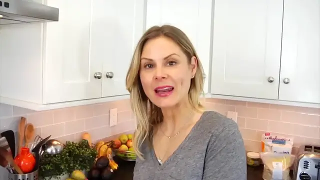 'Video thumbnail for HOW TO MAKE AN OMELETTE Easy Breakfast Recipe(720P HD)'