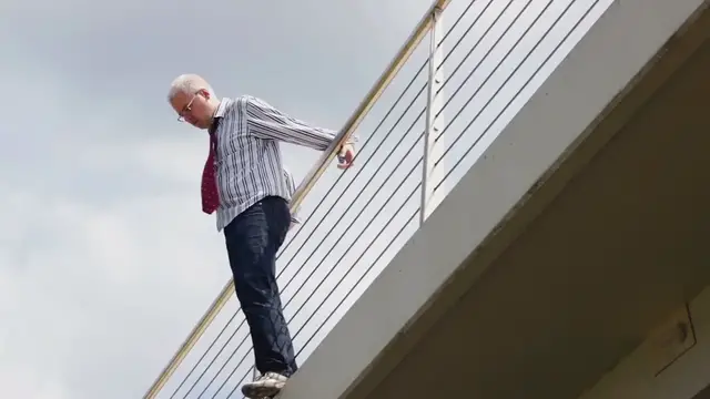 Video thumbnail for "Miami Developer Sergio Pino Dies by Suicide Amid Investigation into Alleged Murder-for-Hire Plot Against His Wife"