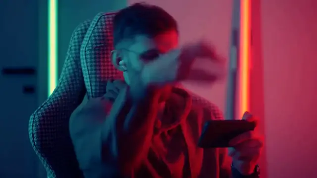 Video thumbnail for EA FC 24 Mobile Hack – How I Unlocked Unlimited GEMS, COINS & POINTS with the FC Mobile MOD APK